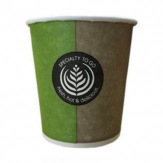 El café para llevar y los vasos desechables ecológicos